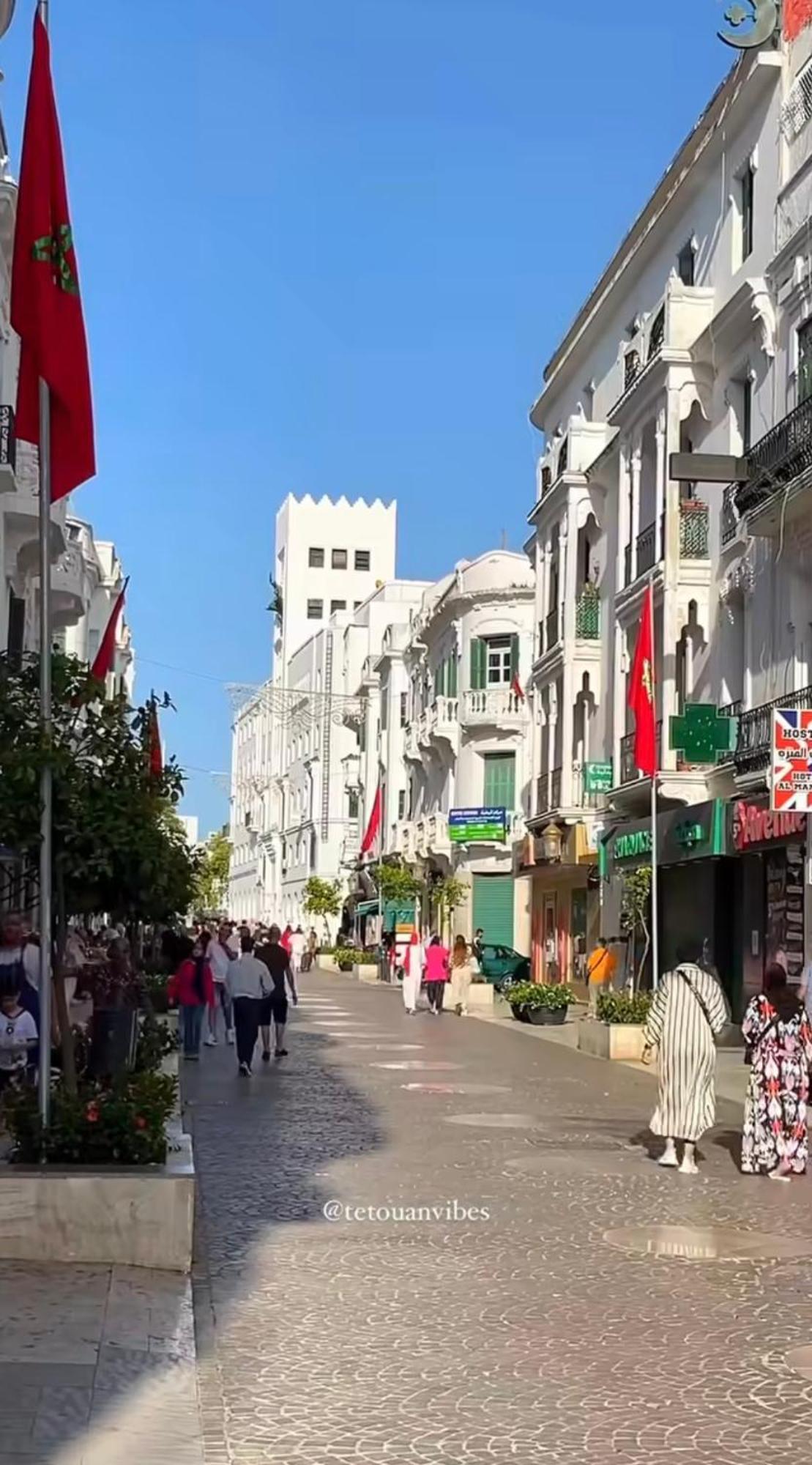 Joli Appart Avec Terrasse Au Centre Ville Tétouan Exterior photo