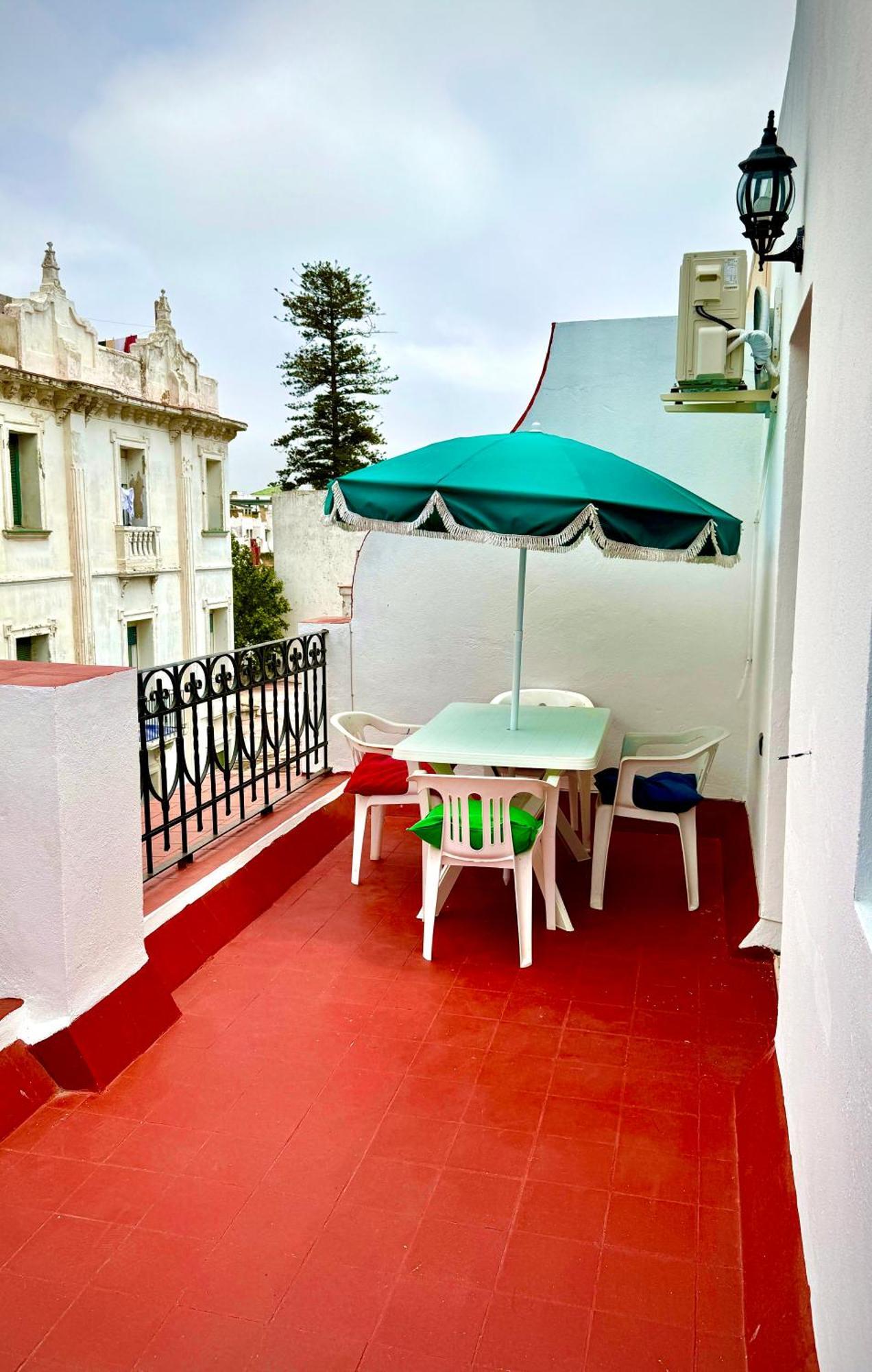 Joli Appart Avec Terrasse Au Centre Ville Tétouan Exterior photo
